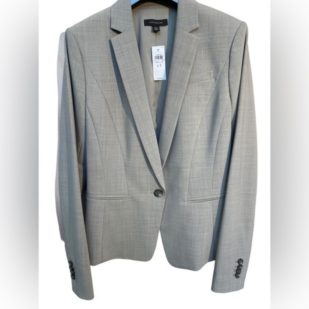 Ann Taylor pebble grey cutaway one button bi-stretch virgin wool blend blazer 6T